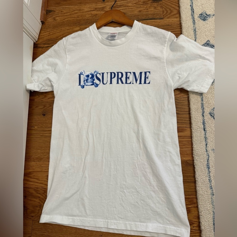 Supreme Skull Tee Fw25 White Size Small
